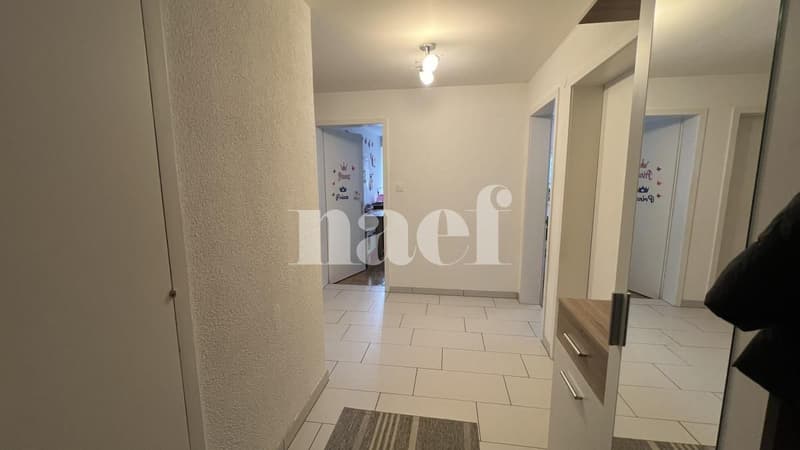 Abitazione accogliente di 5 locali situata al piano terra dell'edificio. (8)