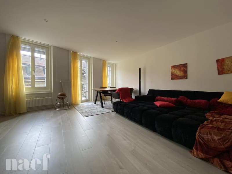 Zweieinhalb-Zimmer-Wohnung im dritten Stock, in der Fußgängerzone (2)