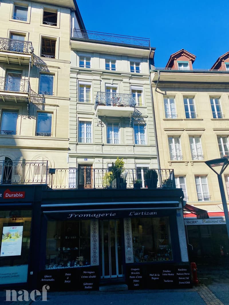 Zweieinhalb-Zimmer-Wohnung im dritten Stock, in der Fußgängerzone (1)