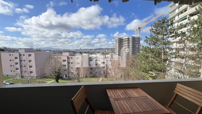 Cozy 4-room apartment on the third floor in Fribourg! (2)