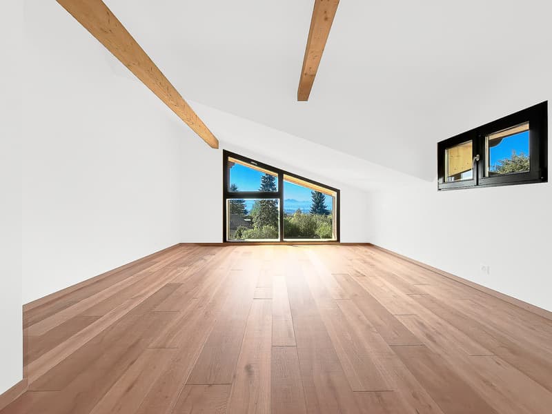 Spacieuse maison rénovée de 9 pièces (11)