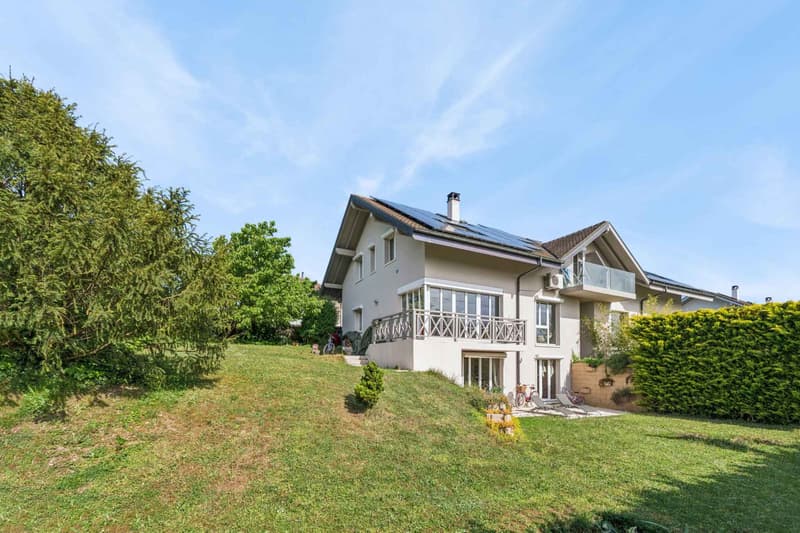 Exclusive: Terre Sainte: Family House in Tannay (2)