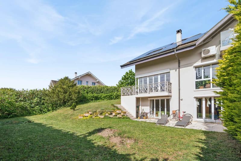 Exclusive: Terre Sainte: Family House in Tannay (3)