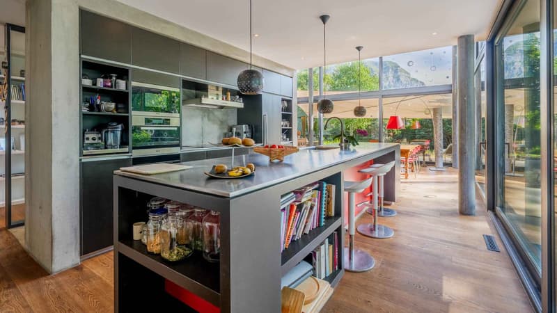 Cuisine ouverte avec ilot central