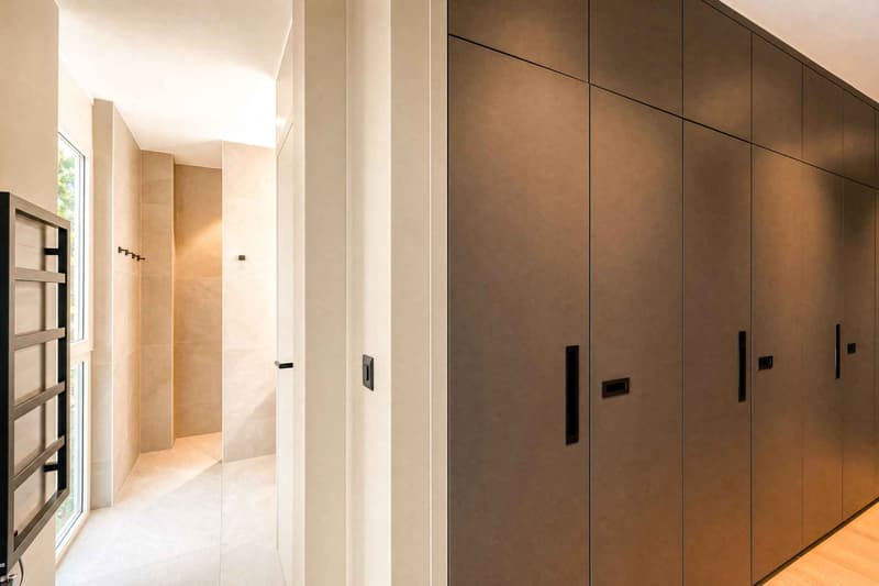 L'espace parental avec chambre, dressing et salle de bain en suite