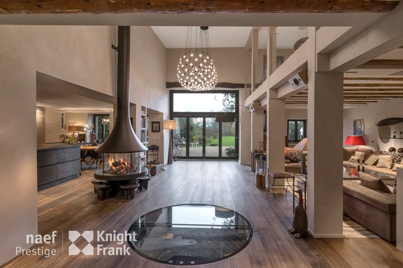 Luxurious family home renovated. (3)