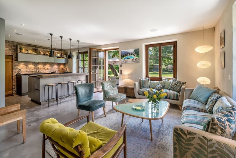 Modernity and luxury for this fully renovated farm. (4)