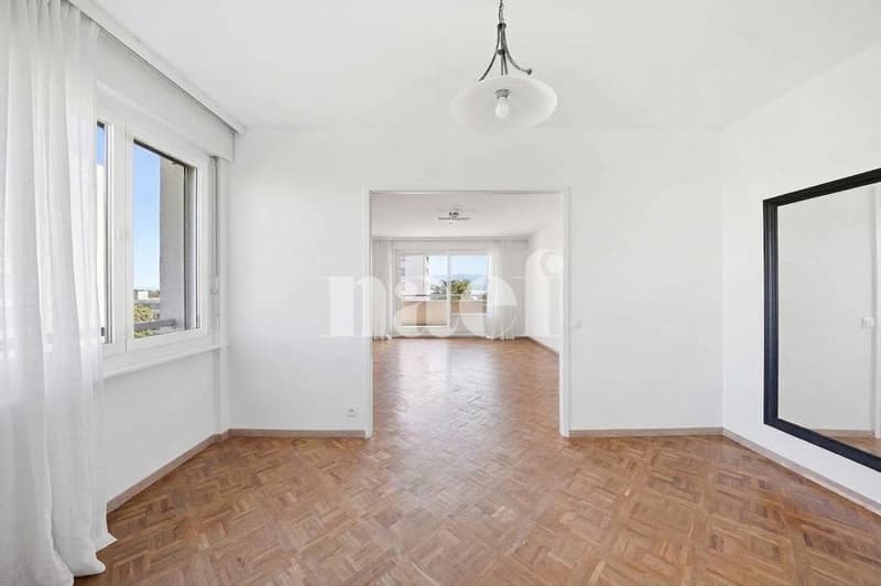 Spacieux appartement familial en étage élevé (2)