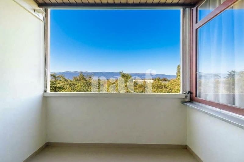 Appartement 4 pièces avec balcon et box au coeur du Lignon (5)