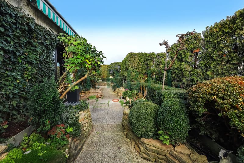 Attic with 147 m² terrace and lake view (3)