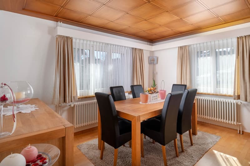 Casa unifamiliare in posizione centrale e buona con serra e stufa svedese a Rickenbach / LU (6)
