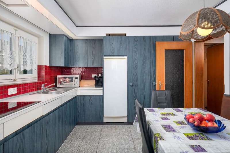 Casa unifamiliare in posizione centrale e buona con serra e stufa svedese a Rickenbach / LU (8)