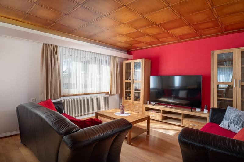 Casa unifamiliare in posizione centrale e buona con serra e stufa svedese a Rickenbach / LU (5)