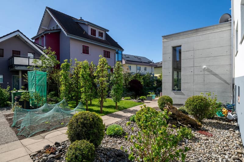 Exclusive single-family house with an apartment in a central location in Sursee (20)