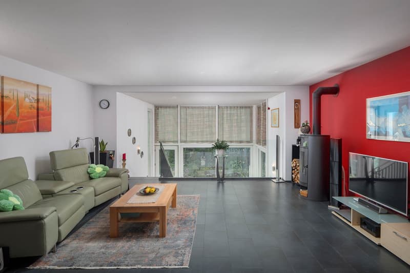 Exclusive single-family house with an apartment in a central location in Sursee (7)
