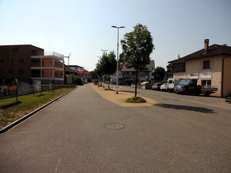 Centrally located snack bar or kebab directly next to the train station in Menziken / AG (7)