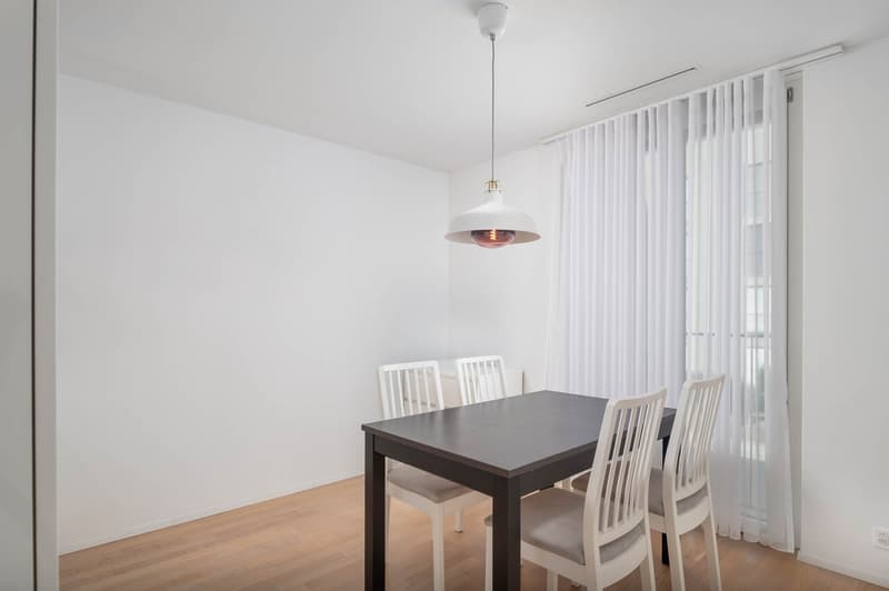 Grosszügige 3.5-Zimmer- Eigentumswohnung an guter und  kinderfreundlicher Lage in Sursee (4)