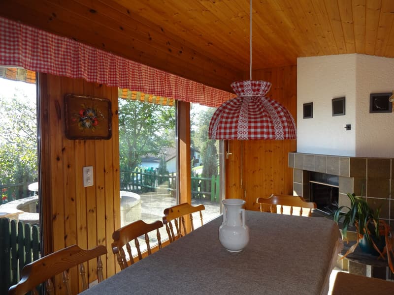 Charmantes Einfamilienhaus an guter, sonniger Lage mit grossem Garten und wunderbarer Weitsicht (5)