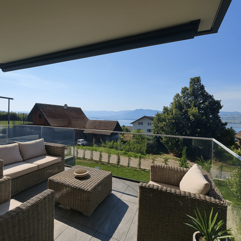 Luxusobjekt mit unverbaubarem See- und Bergpanorama (1)