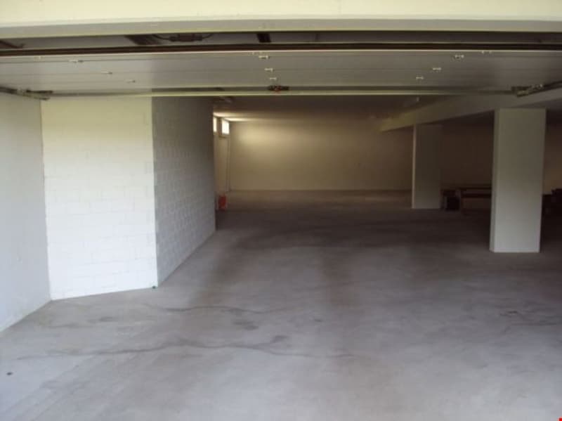 Zu vermieten Parkplatz in ESH (2)