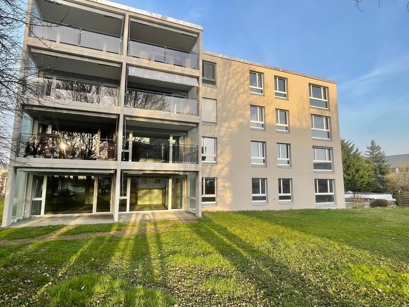 Newly renovated 3.5 room apartments with private washing machine/tumbler (44)