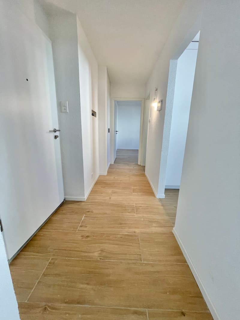 Appartement moderne 2.5 pièces avec lave-linge/sèche-linge à côté d'Emmencenter (14)