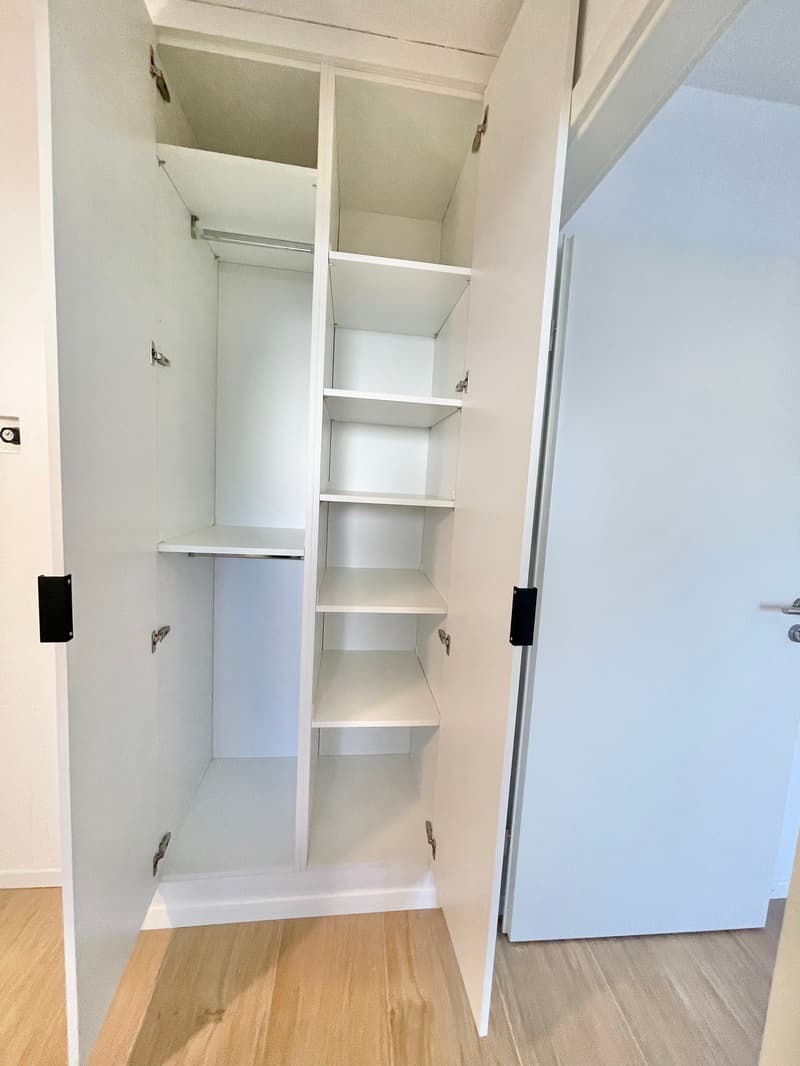 Appartement moderne 2.5 pièces avec lave-linge/sèche-linge à côté d'Emmencenter (12)