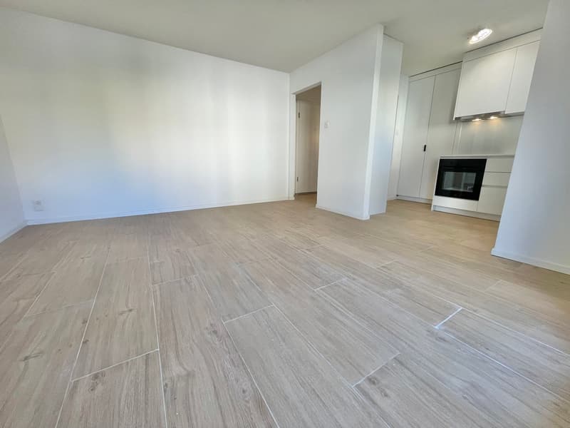 Appartement moderne 2.5 pièces avec lave-linge/sèche-linge à côté d'Emmencenter (6)