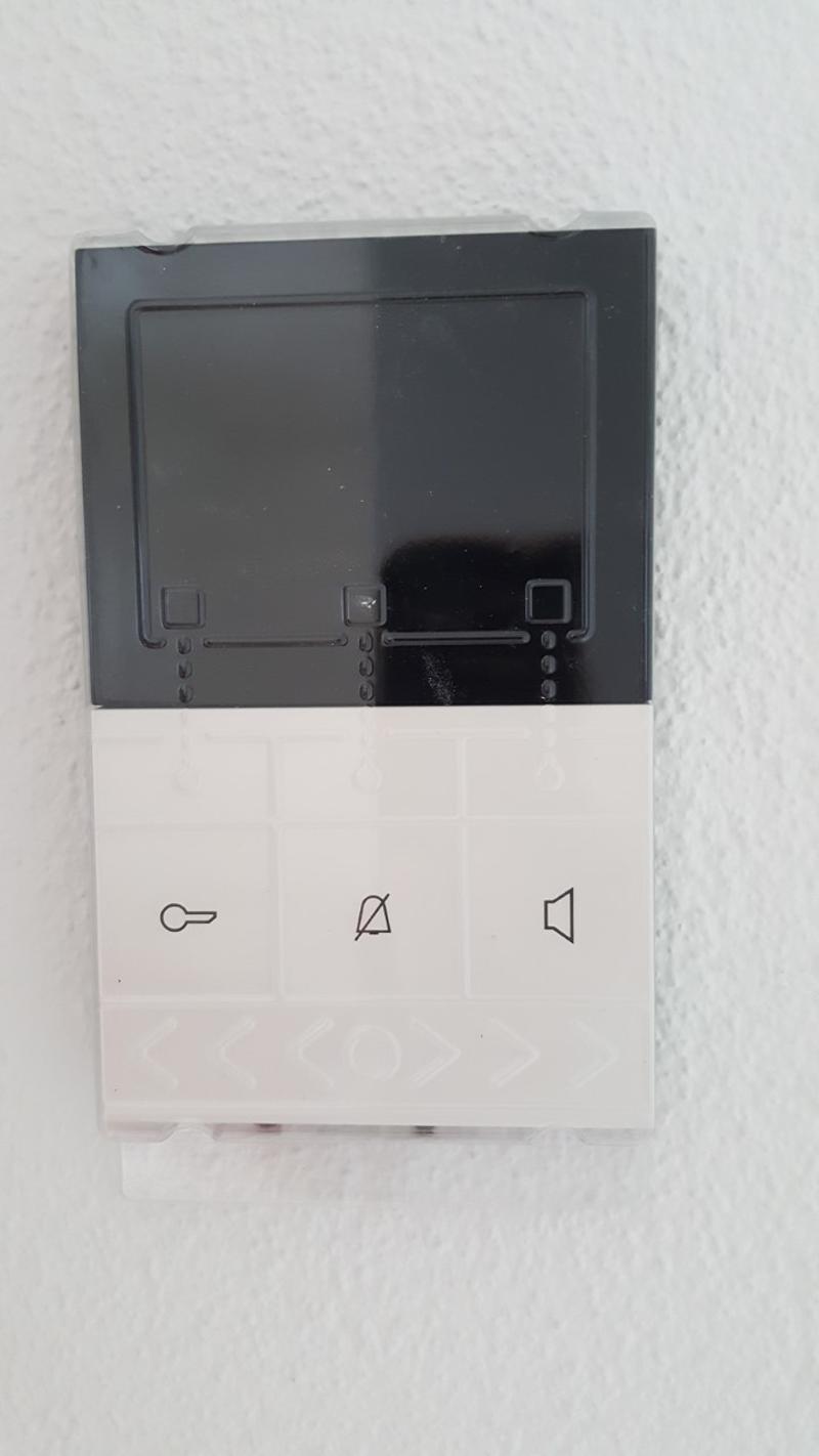 TOP moderne 3.5 Zimmer Wohnung zentral in Oftringen (6)