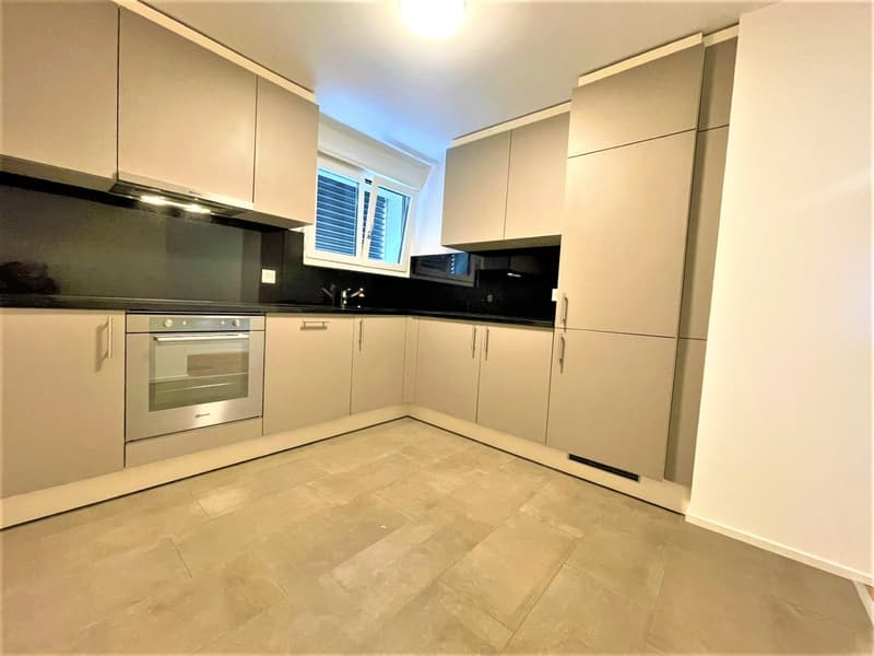 TOP MODERENE PREISWERTE 3.5 ZIMMER WOHNUNG AN RUHIGER LAGE (3)