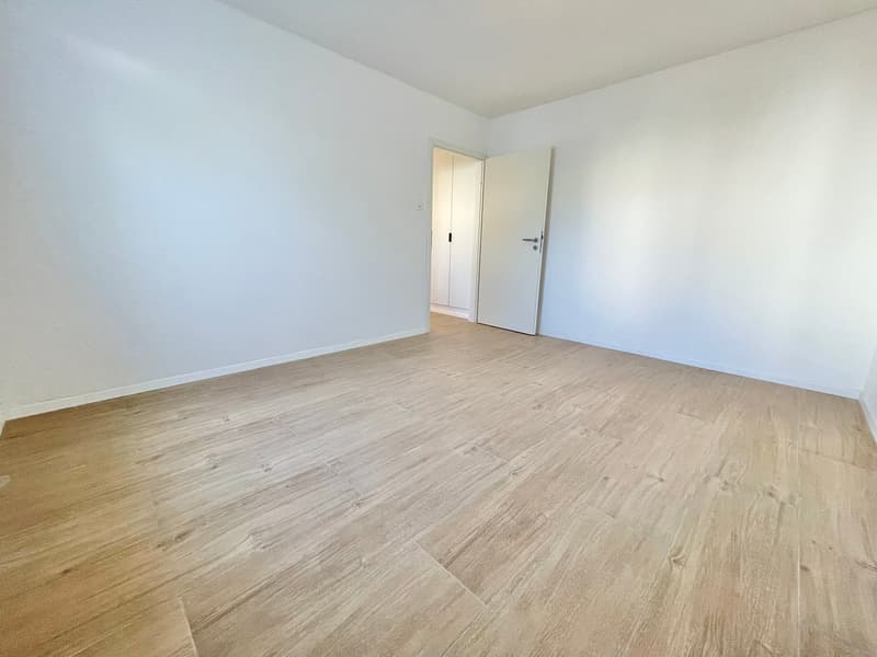 Moderne 2.5 Zimmer Wohnungen mit Waschmaschine/ Tumbler neben Emmencenter (9)