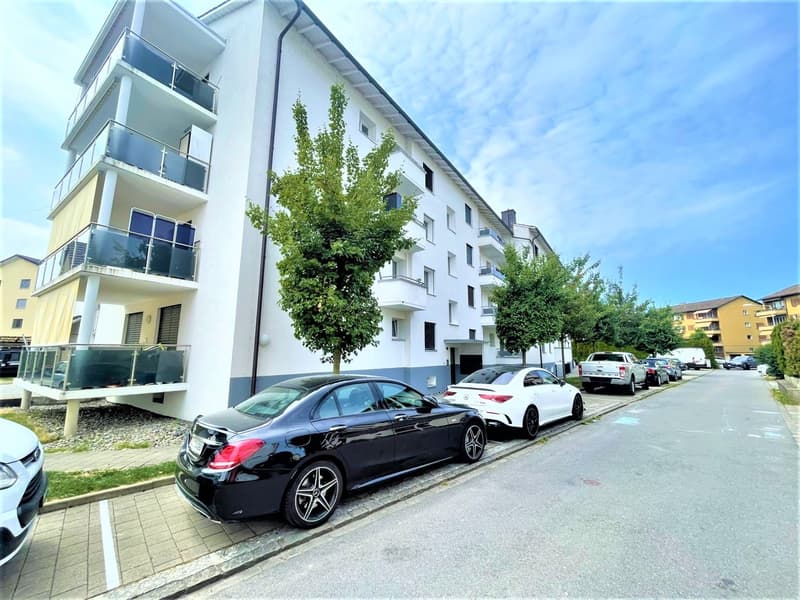 Moderne 2.5 Zimmer Wohnungen mit Waschmaschine/ Tumbler neben Emmencenter (19)