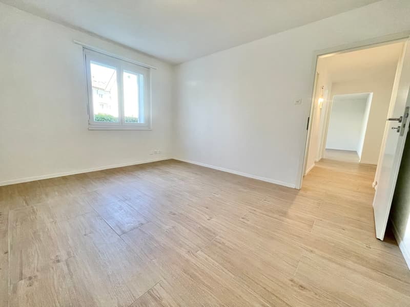 Moderne 2.5 Zimmer Wohnungen mit Waschmaschine/ Tumbler neben Emmencenter (10)
