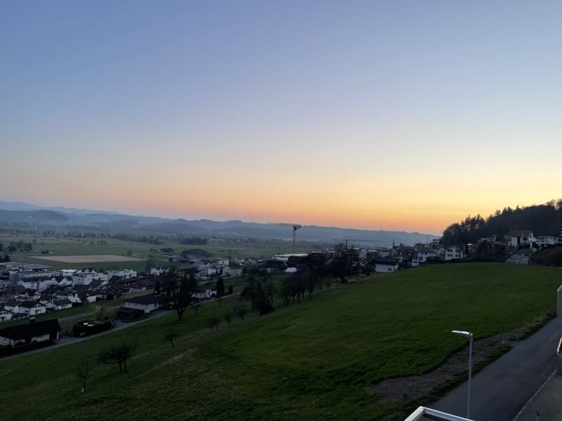 Preiswerte, grosszügige 4.5 Zimmer Wohnungen an Hanglage mit genialer Panoramasicht (27)