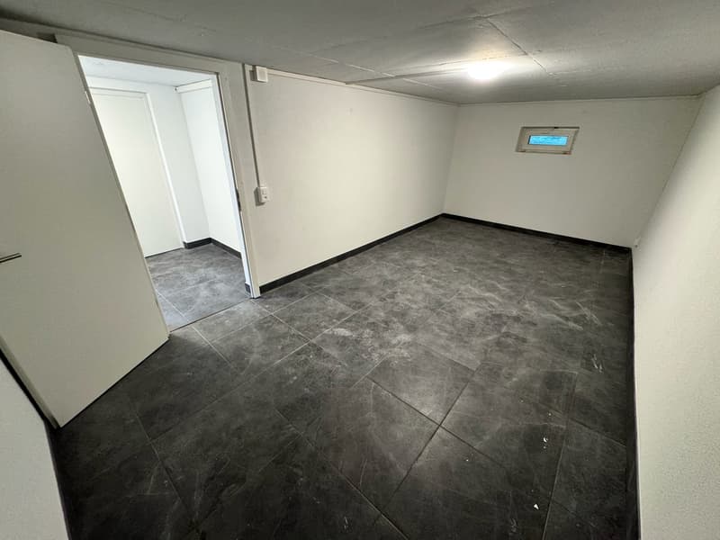 ERSTVERMIETUNG: Top moderne Hobbyräume in Biberist (9)