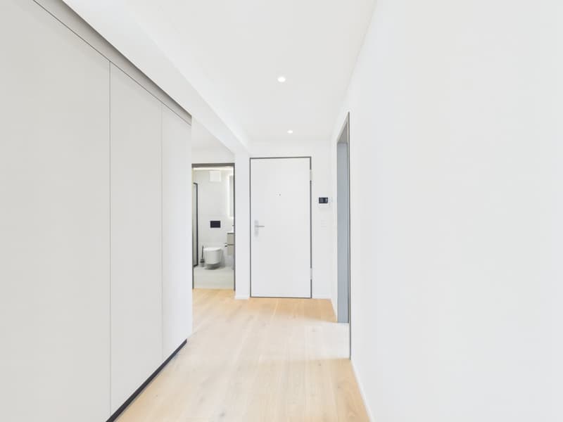 Appartement en propriété de 4,5 pièces avec vue sur le lac, la ville et les montagnes ! (10)