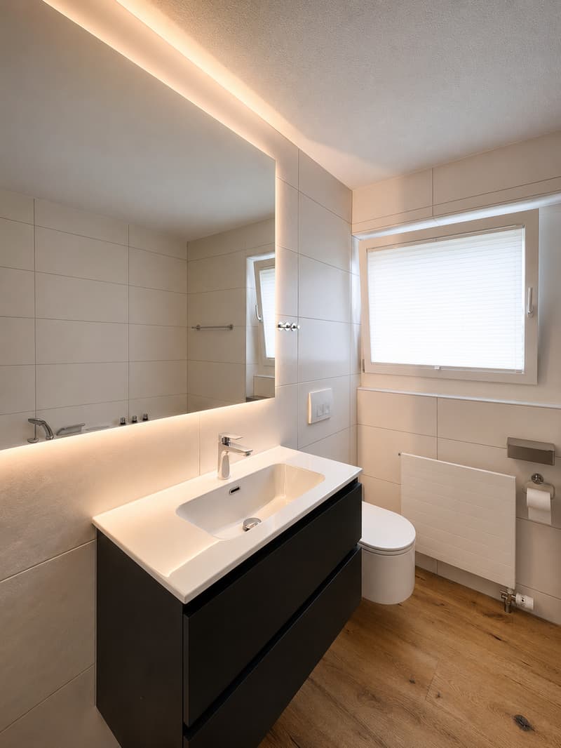 Appartamento in proprietà di 7,5 locali con vista sul lago e la montagna inobstructable! (7)