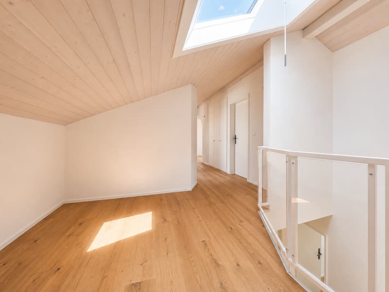 Appartamento in proprietà di 7,5 locali con vista sul lago e la montagna inobstructable! (10)