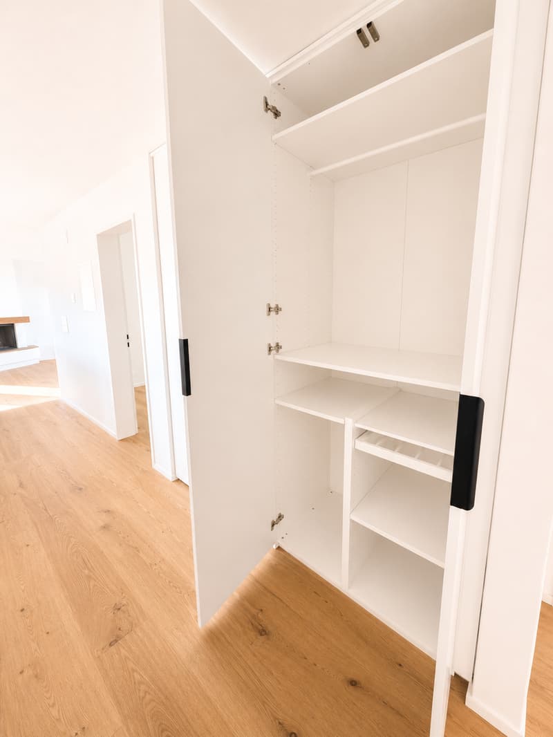 Appartamento in proprietà di 7,5 locali con vista sul lago e la montagna inobstructable! (5)