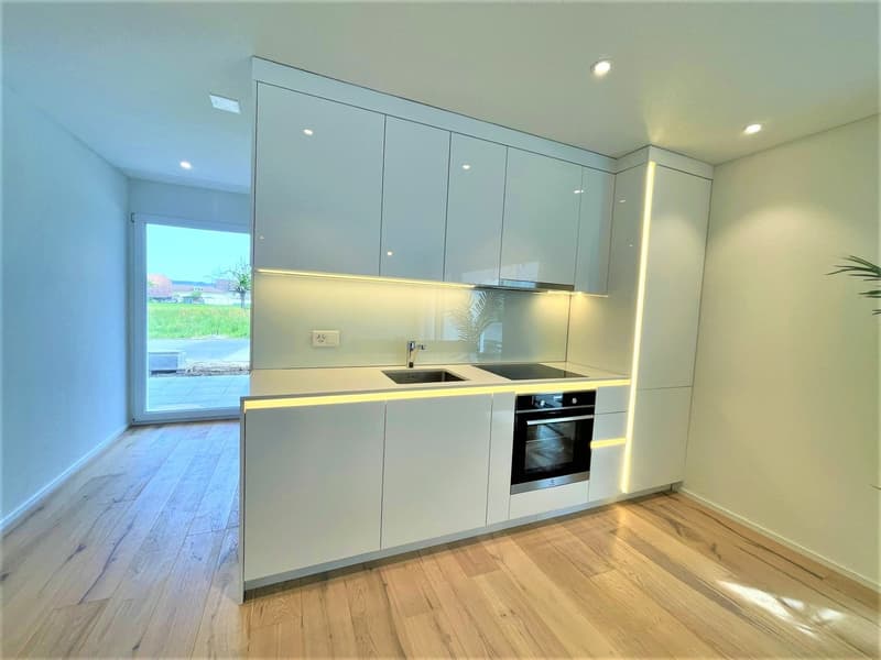 Moderne 2-Zimmer-Wohnung mit Balkon in Brunegg (4)