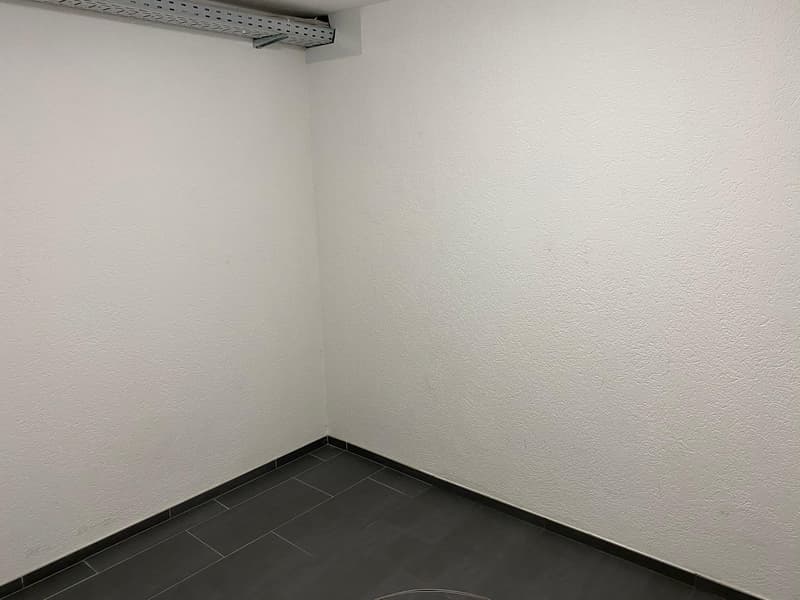 Voll ausgestatteter Hobbyraum an zentraler Lage (2)