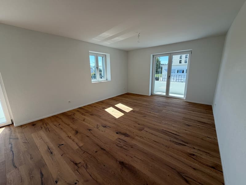ERSTVERMIETUNG: Wunderschöne 4.5 Zimmerwohnung an toller Lage (4)