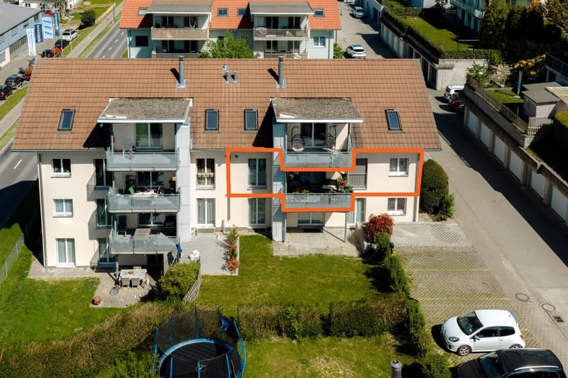 Attractive rental property in a modernized multi-family house (2)