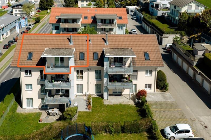 Dachwohnung mit Weitsicht und gemütlichem Charakter (6)