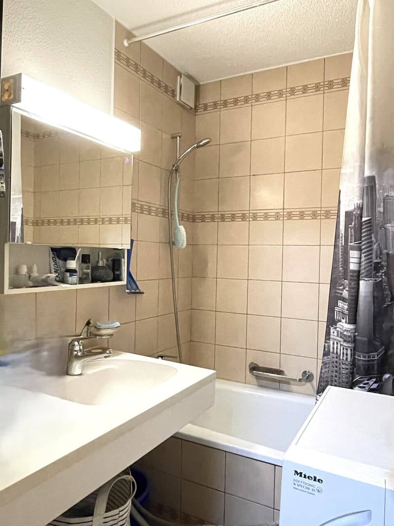 Badezimmer mit Badewanne