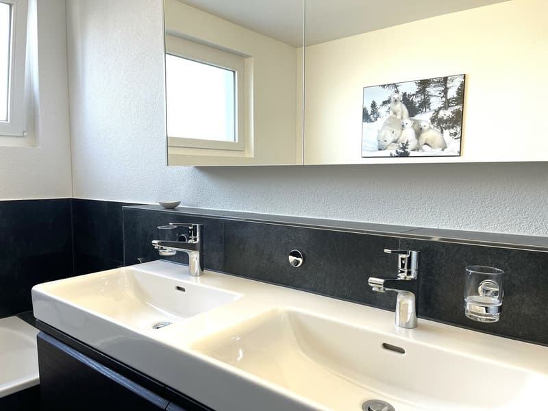 Badezimmer mit Badewanne