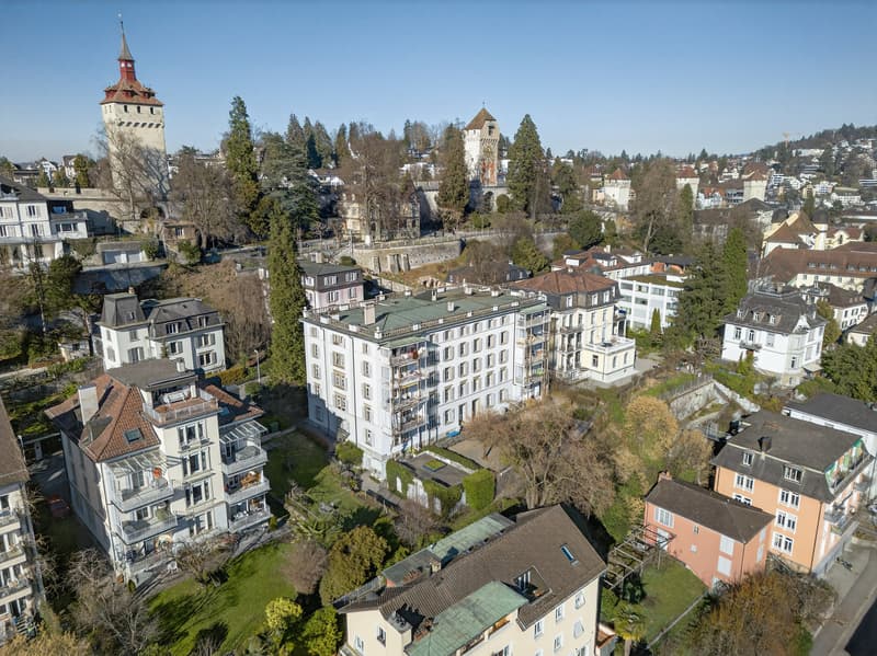 Weitsicht & Grosszügigkeit: 7 Zimmer Wohnung im Herzen der Stadt Luzer (1)