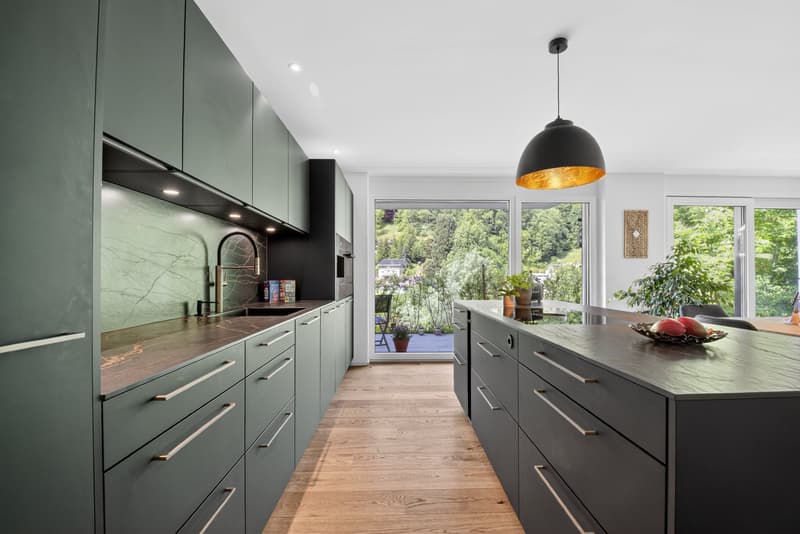 Modernes Wohnen mit Stil - neuwertige 3.5 Zimmerwohnung mit Terrasse (2)