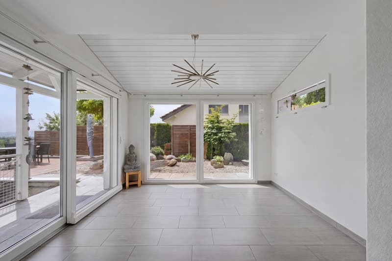 Spacious living in the countryside - 7-room single-family house with a far-reaching view (4)