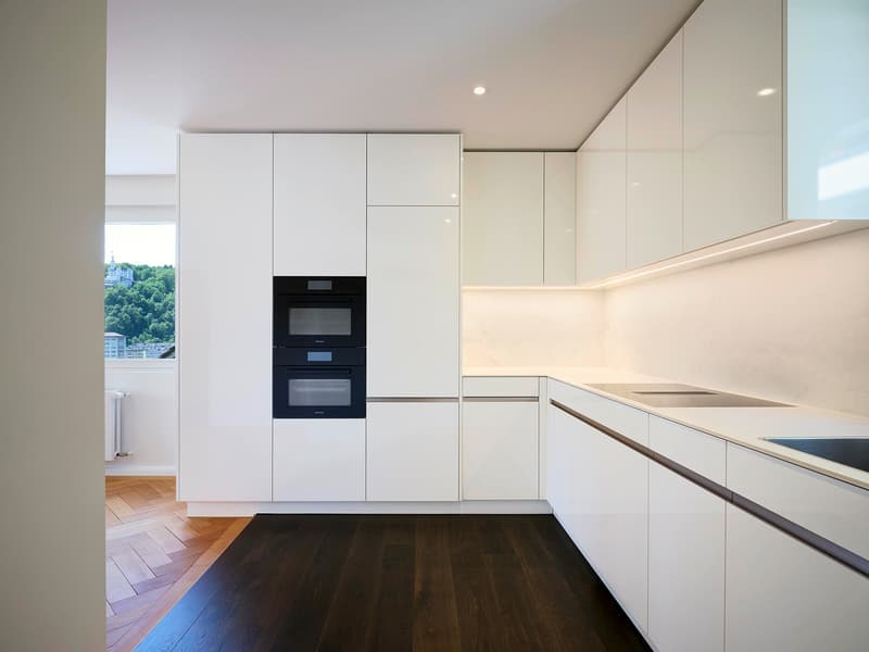 Stadtlage mit Charakter - stilvoll neu ausgebaute Maisonette mit Pilat (3)